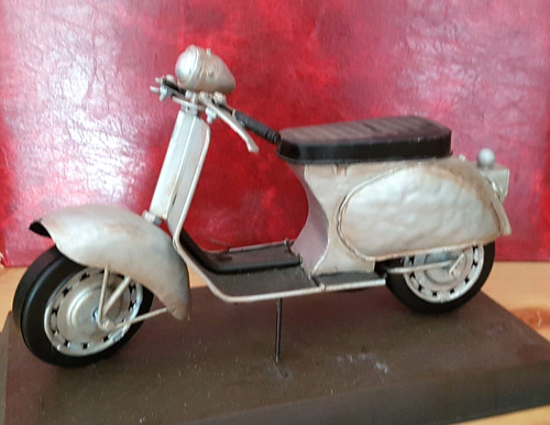 Metal scooter - metal,